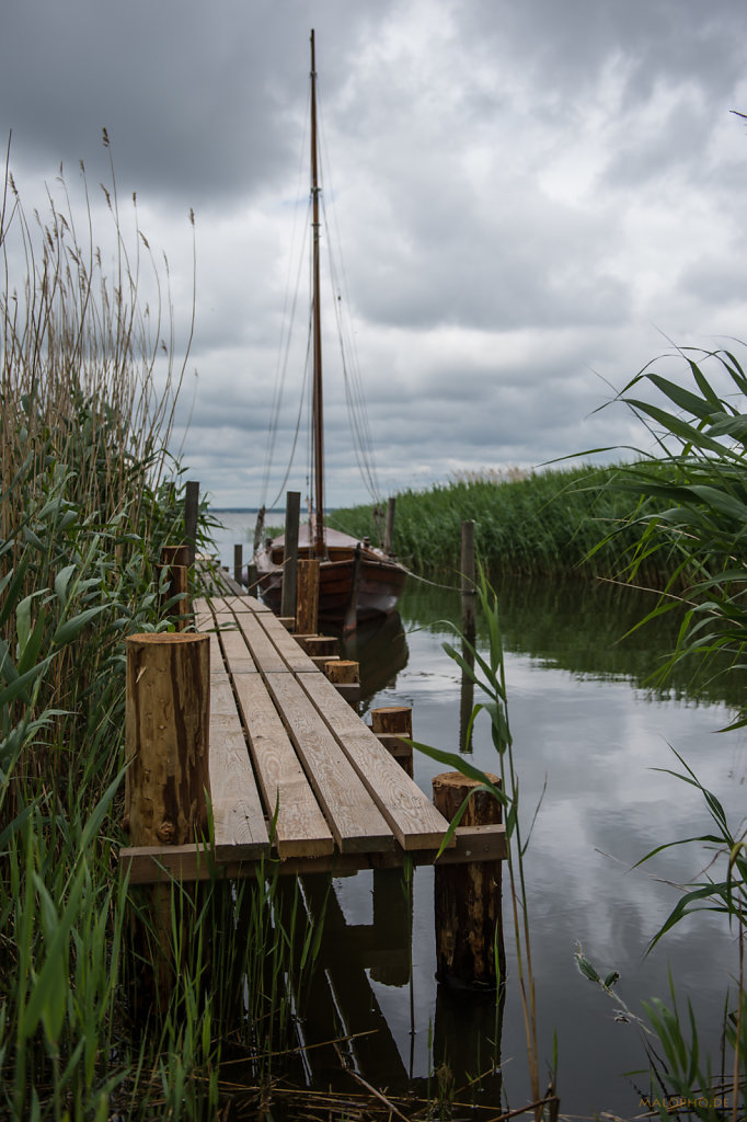 Holz-Boot-Steg