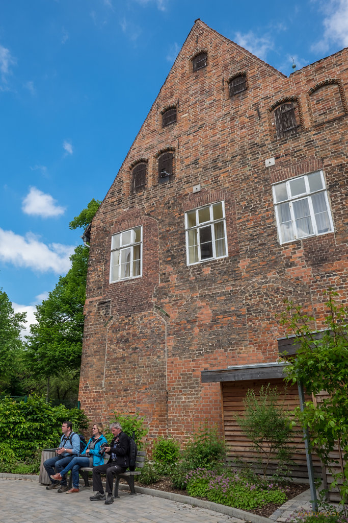 Pause vorm Wasserturm