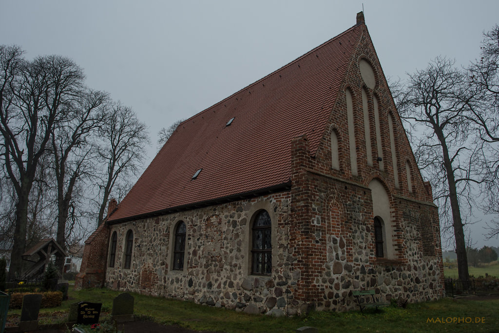 Kirche Garz 2