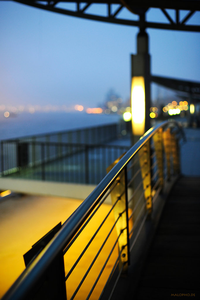 Lichtbruecke