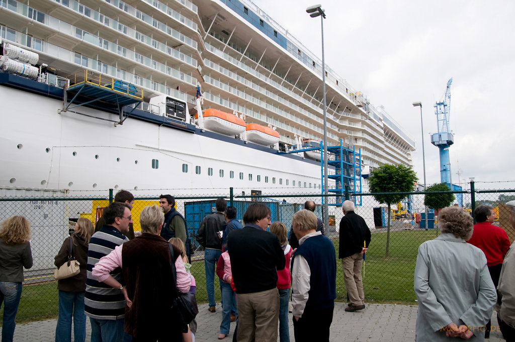 Vor der Celebrity Solstice