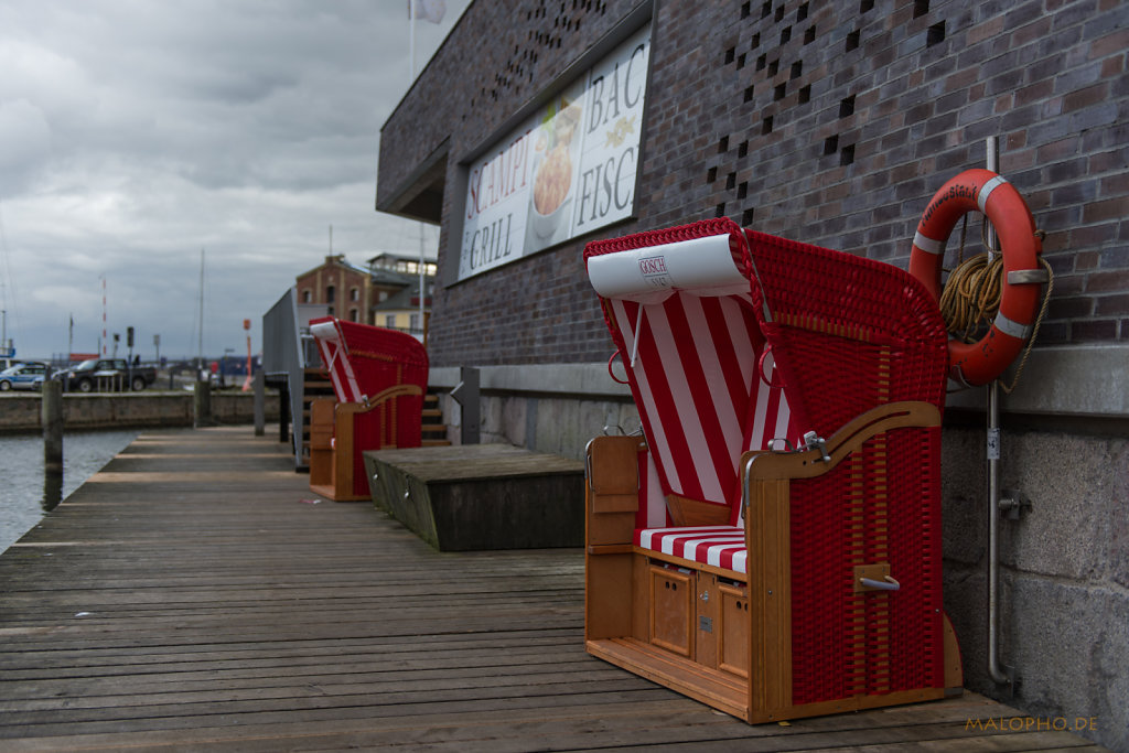 Roter Strandkorb