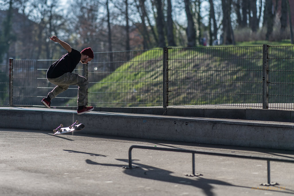 Skates