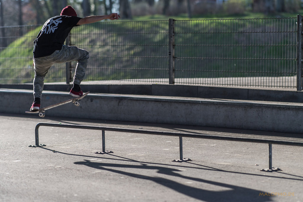 Skates