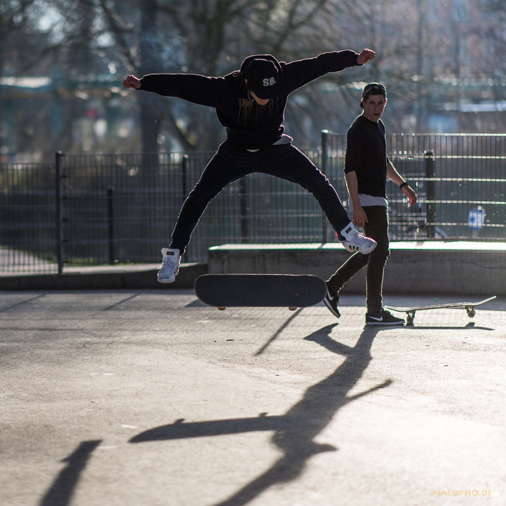Skates