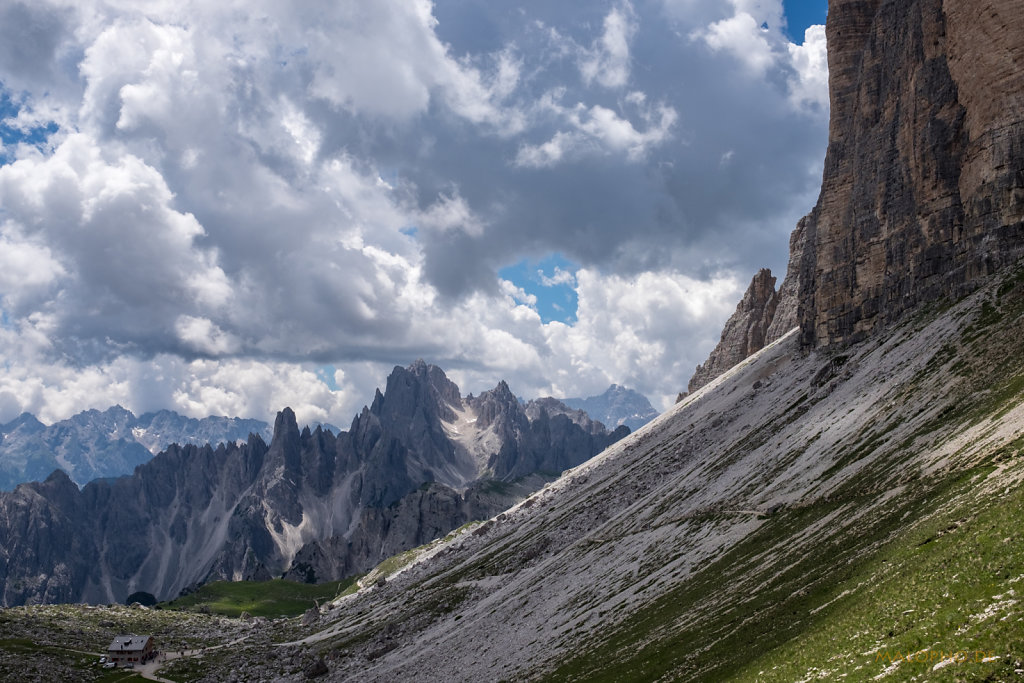 Blick auf Lavaredohütte