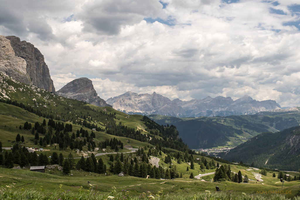 Vom Grödner Joch nach Corvara