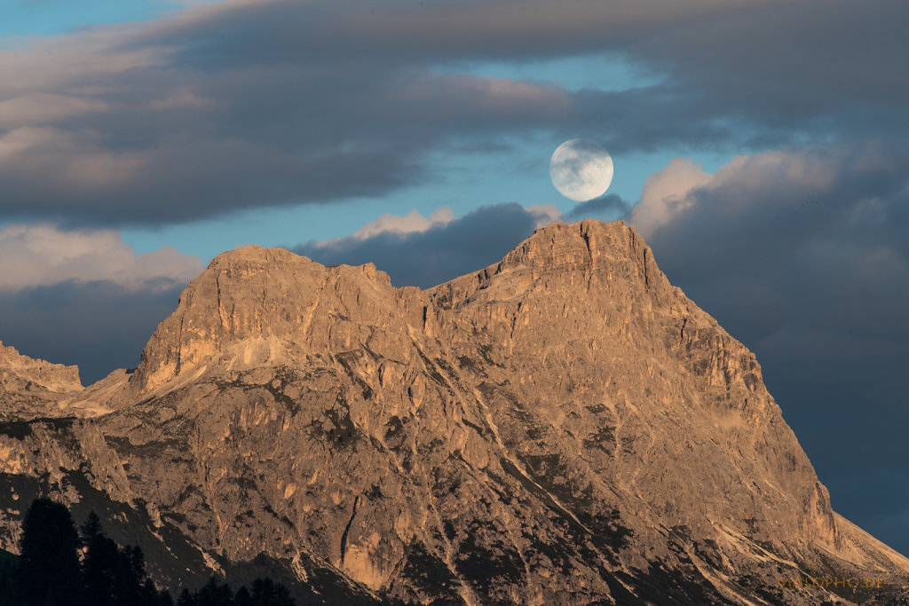 Mond über Lagazoui-1