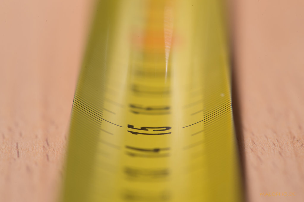 105mm - f22