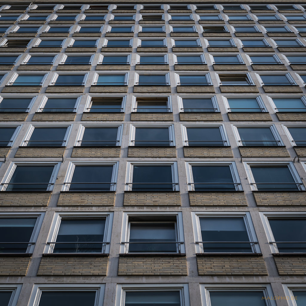 Fenster im Quadrat