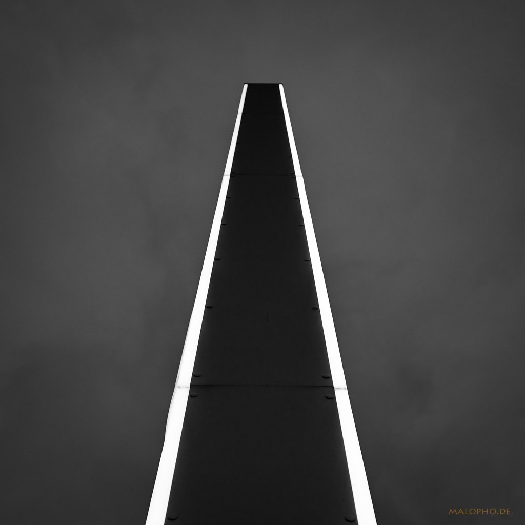 12 | 02 - Lightbeam