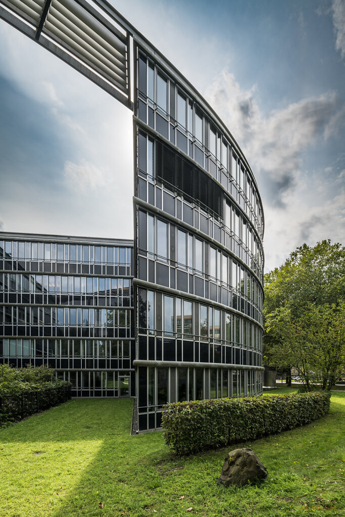Gebogen II