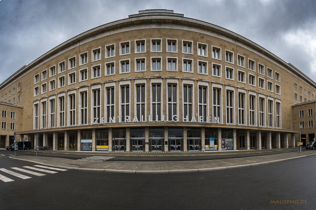 Zentalflughafen Pano
