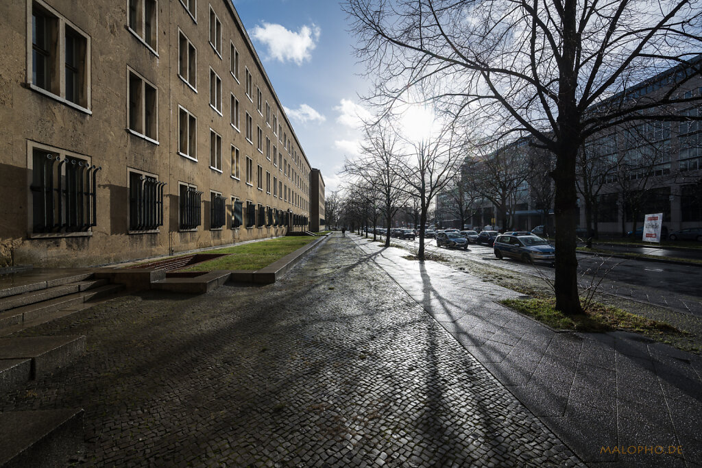 Tempelhofer Damm