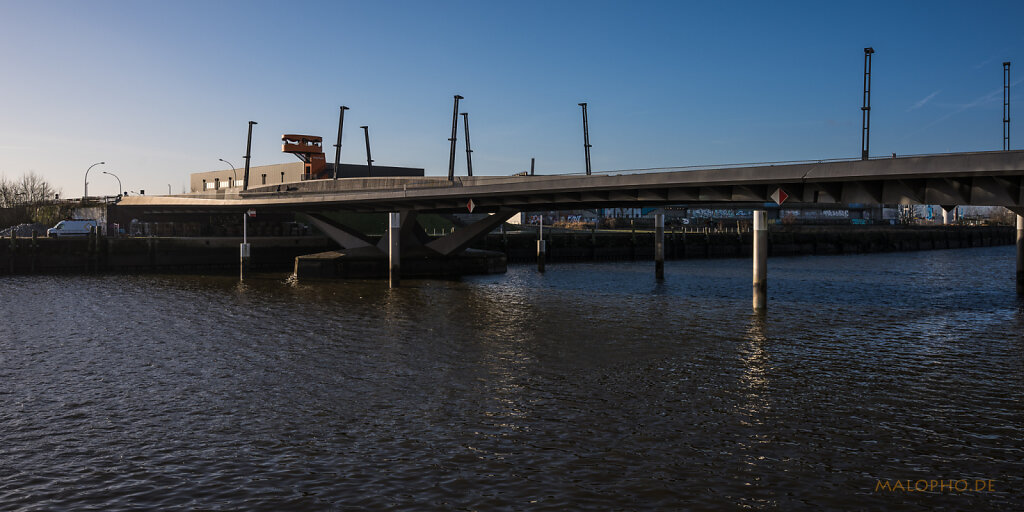 Baakenhafenbrücke Totale